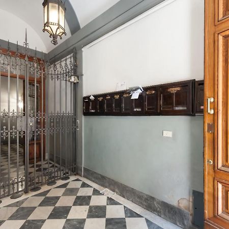 Ferienwohnung Lovenest With Terrace Duomo View Florenz Exterior foto